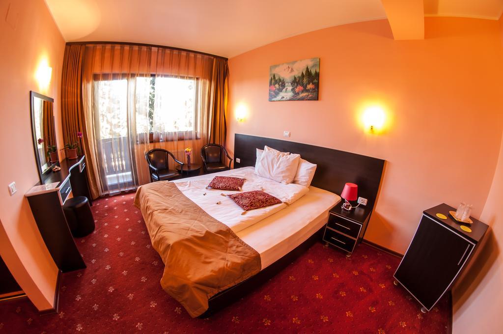 Carpatic Otel Predeal Oda fotoğraf