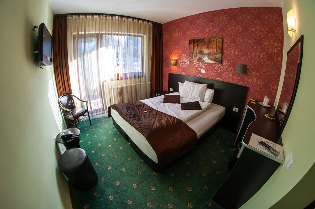 Carpatic Otel Predeal Oda fotoğraf